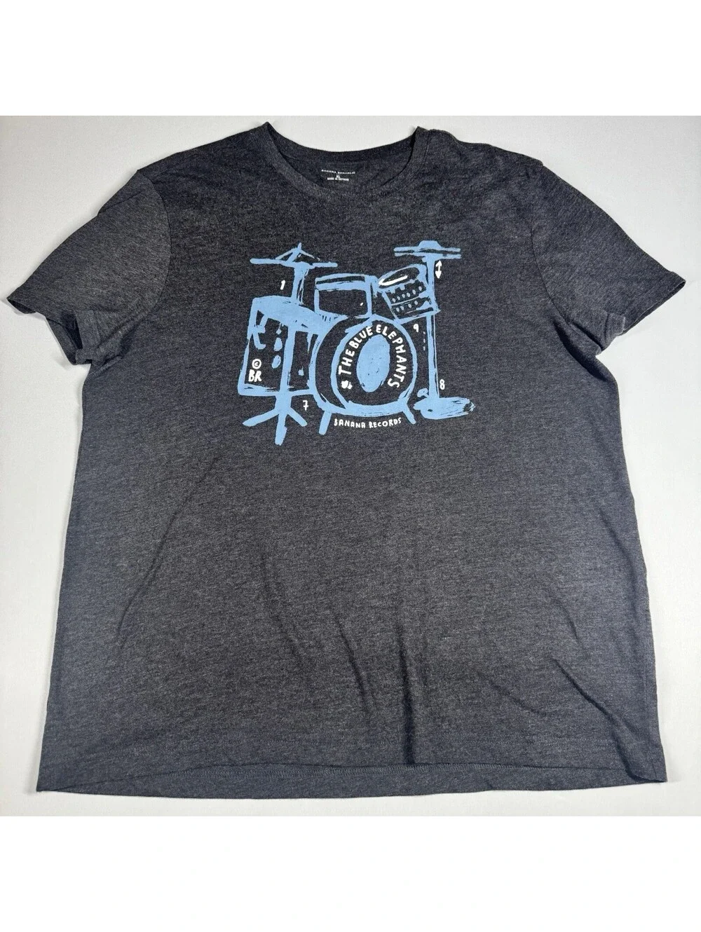 Banana Republic T Shirt Mens XL Short Sleeve Light Grey Crew Neck Drum Set